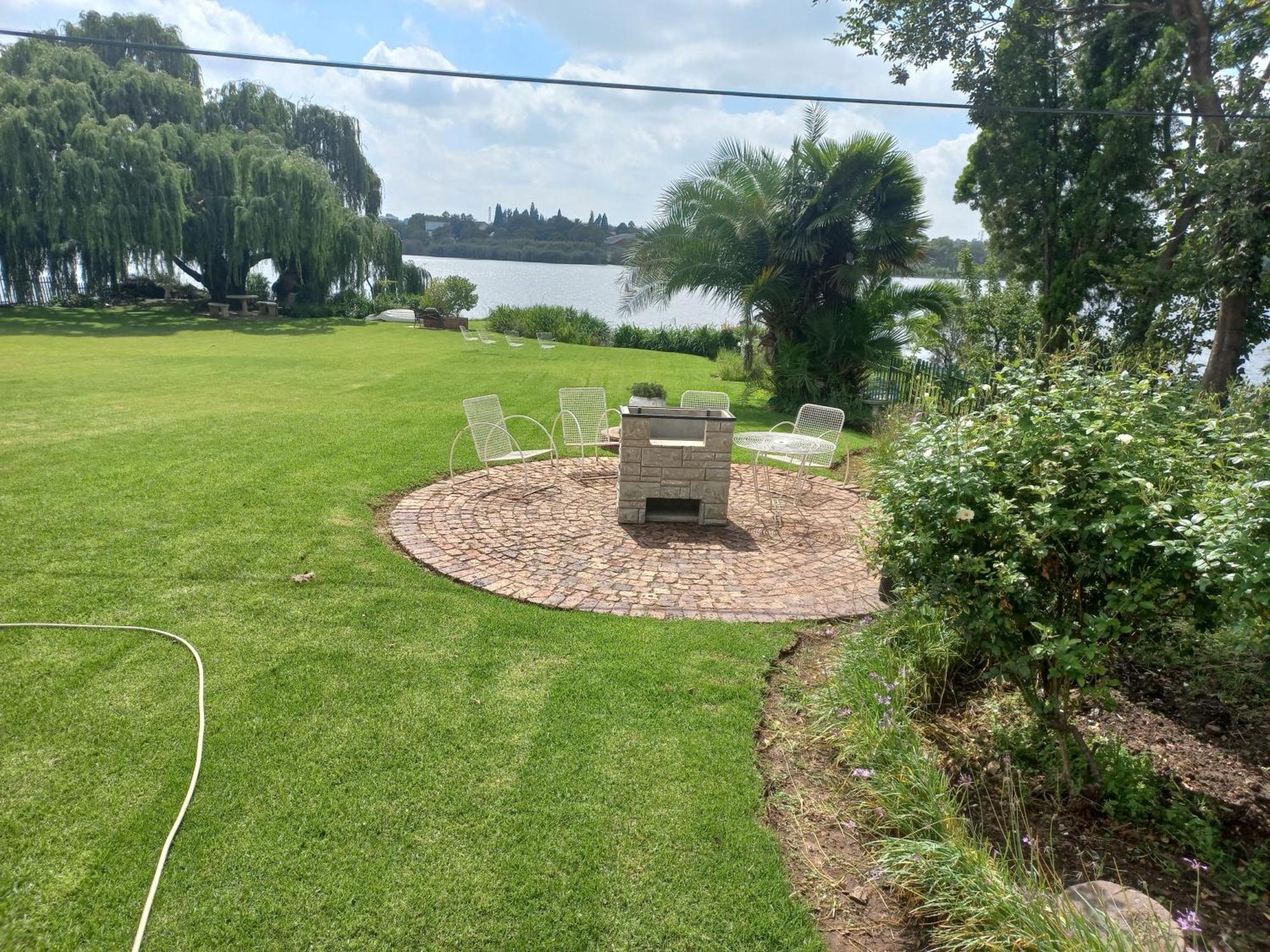 The Lakehouse Bnb Brakpan Vliegveld Exterior foto